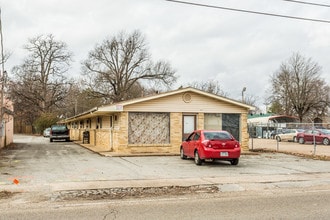 4607 E Nettleton Ave in Jonesboro, AR - Foto de edificio - Building Photo