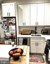 1016 17th Pl NE in Washington, DC - Building Photo - Building Photo
