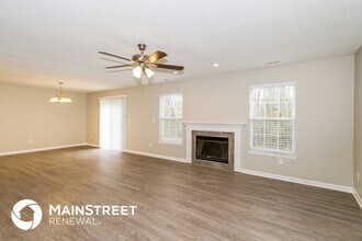 4124 Orchard Valley Ln in Indianapolis, IN - Foto de edificio - Building Photo