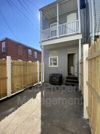 3806 E Pratt St photo'