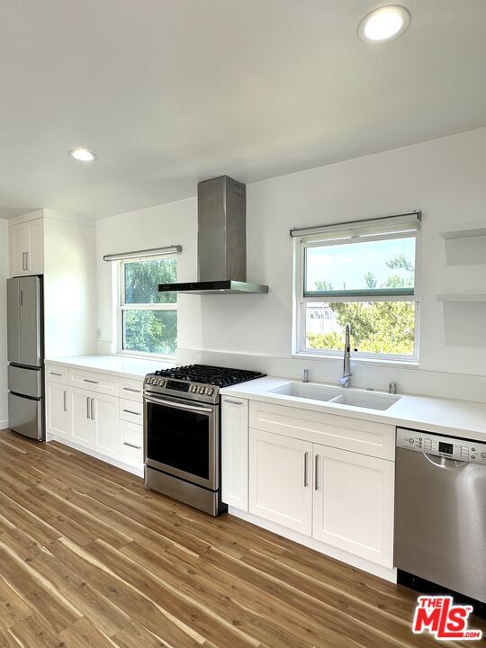 2948 Exposition Blvd in Santa Monica, CA - Building Photo - Building Photo