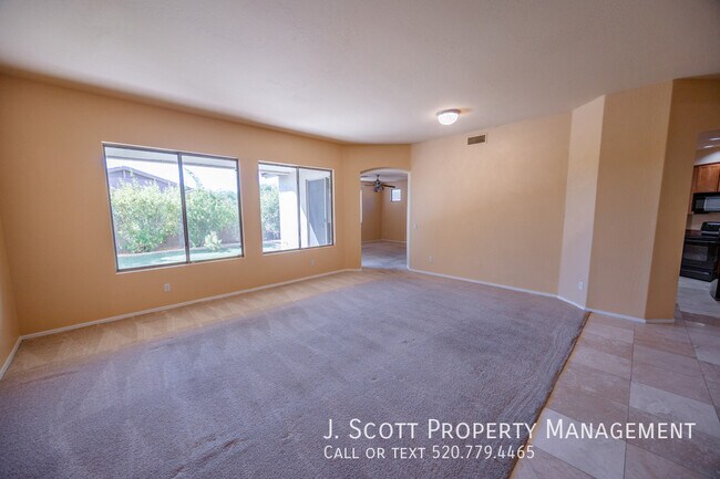18462 W Western Star Blvd in Goodyear, AZ - Building Photo - Building Photo