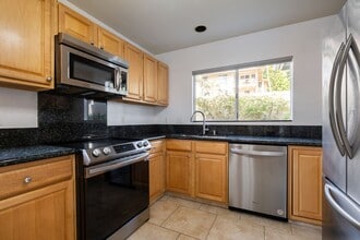 95-951-951 Wikao St in Mililani, HI - Building Photo - Building Photo