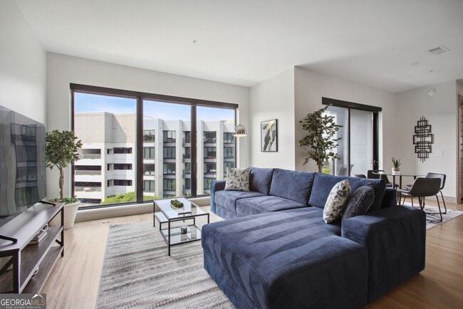 property at 1050 Howell Mill Rd