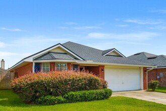 1641 Sugarpine Drive in Middleburg, FL - Foto de edificio - Building Photo