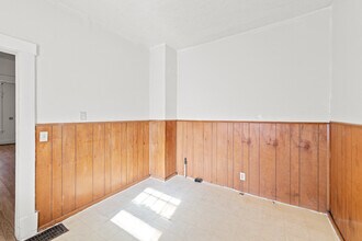 415 S Phillips Ave in Salina, KS - Building Photo - Building Photo