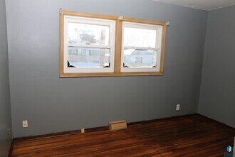 3008 E 15th St in Sioux Falls, SD - Building Photo - Building Photo