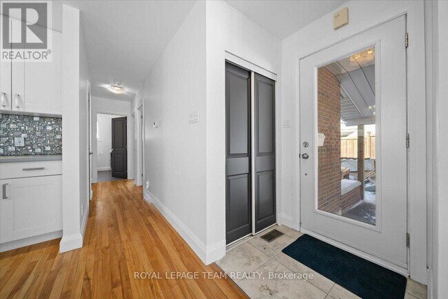 2226 Tawney Rd in Ottawa, ON - Building Photo - Building Photo