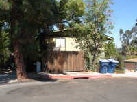 5045 Woodyard Ave in La Mesa, CA - Building Photo - Building Photo