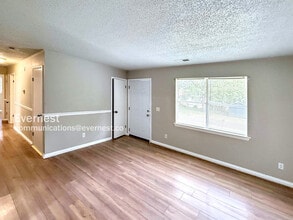1004 Cherry Brook Cir in Birmingham, AL - Building Photo - Building Photo