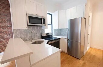 319 Lincoln Pl, Unit 4R in Brooklyn, NY - Building Photo - Building Photo