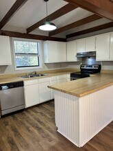 138 Village Ct in Jacksonville, NC - Building Photo - Building Photo