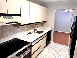 1 Seal Harbor Rd in Winthrop, MA - Building Photo - Building Photo