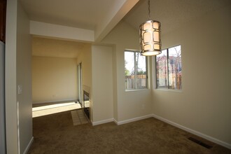 3 Meridian Cir in Rohnert Park, CA - Building Photo - Building Photo