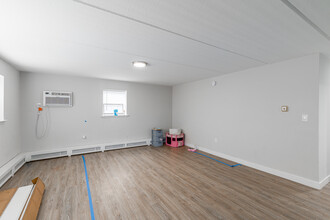 Glenmore Place Apartments in Clifton Heights, PA - Building Photo - Interior Photo