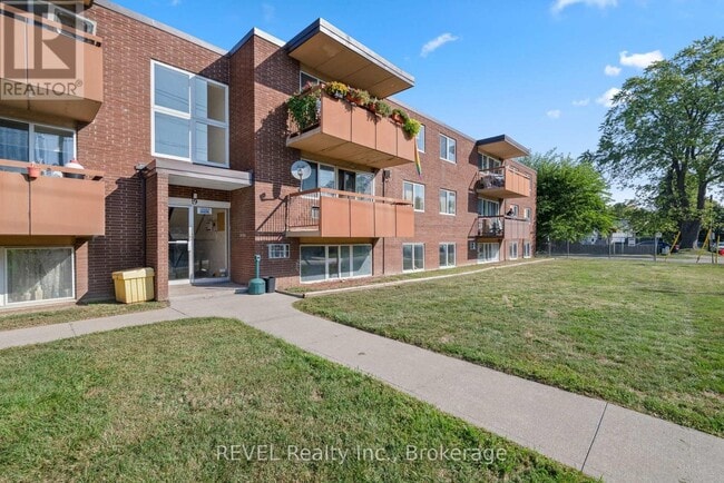 property at 19-119 Manchester Ave