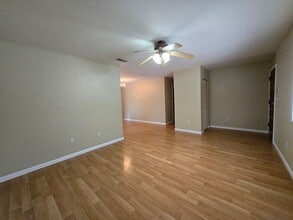 4402 NW 30th Ter in Gainesville, FL - Building Photo - Building Photo