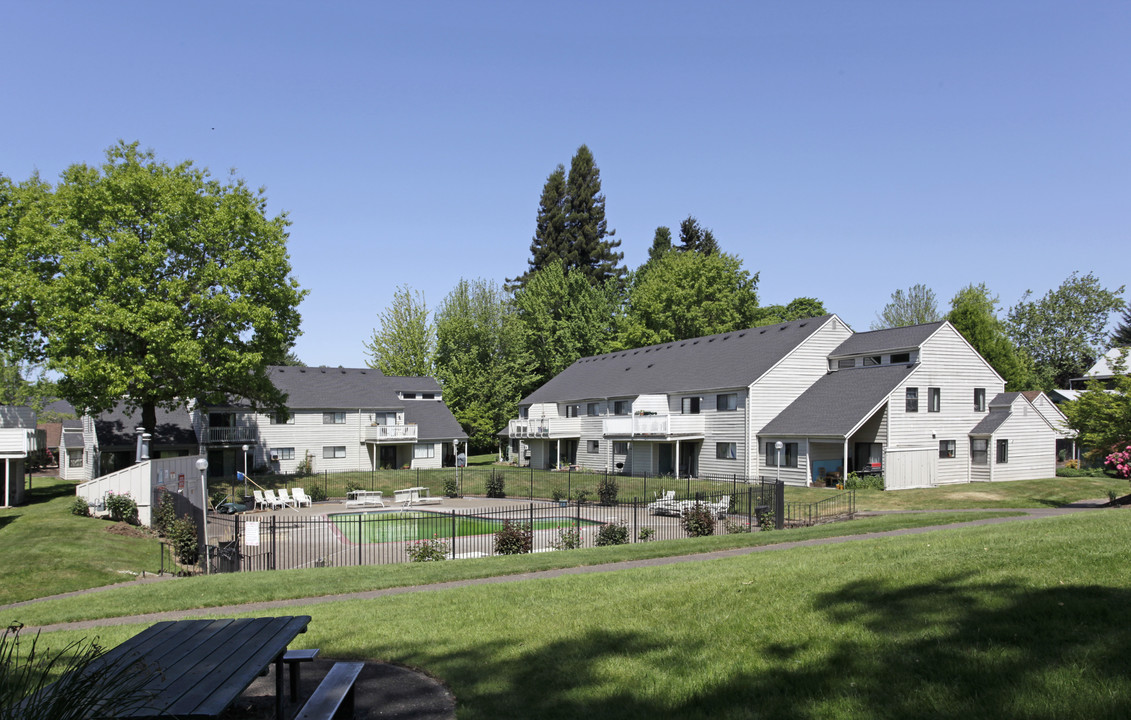 Rivers Edge Townhomes in Eugene, OR - Foto de edificio