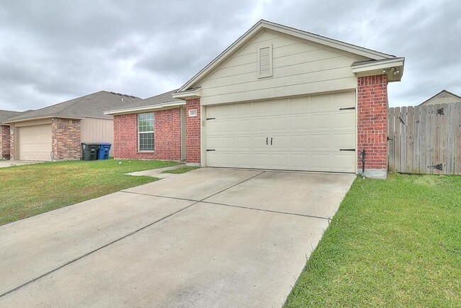 property at 3033 Alta Gigonella St