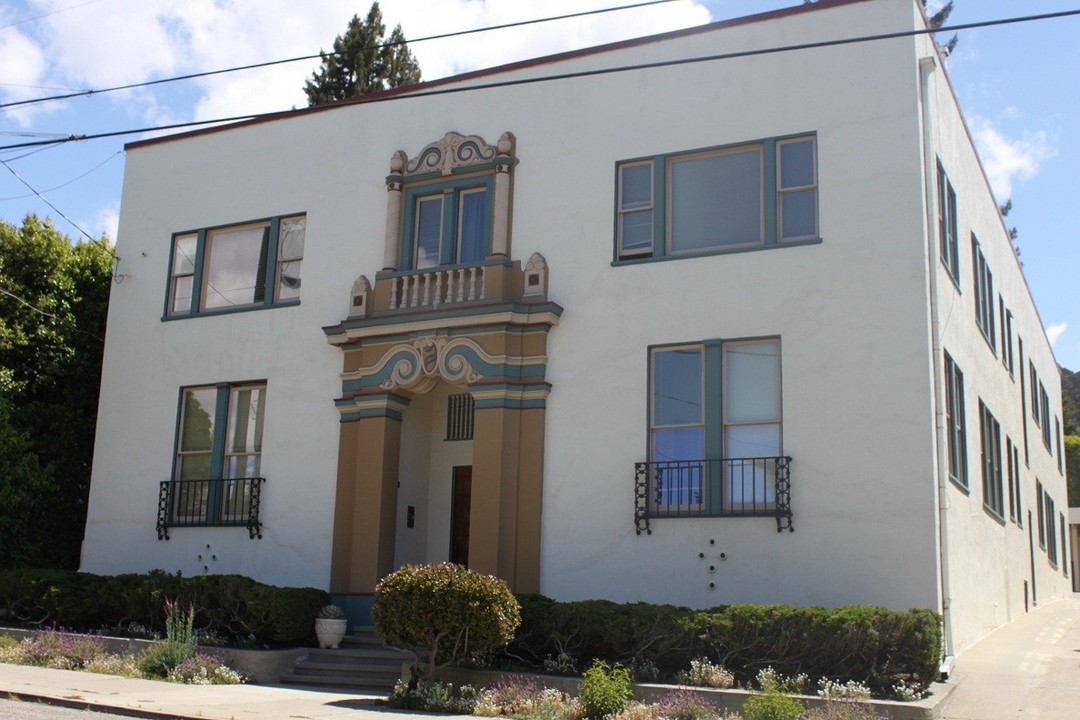 1525 Arch St in Berkeley, CA - Building Photo