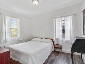 545 NW 116th Terrace in Miami, FL - Building Photo - Building Photo