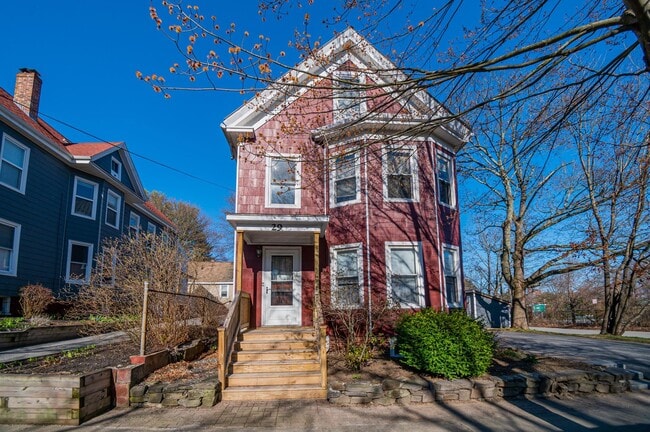 29 Payson St, Unit 1 in Portland, ME - Building Photo - Building Photo