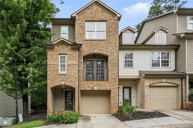 property at 2922 Ashlyn Pointe Dr