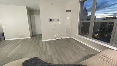 600 N Dearborn St, Unit 1901 in Chicago, IL - Foto de edificio - Building Photo
