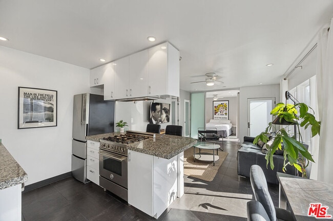 property at 11 24th Ave