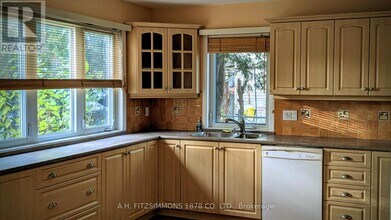 6 Pattermead Crescent in Ottawa, ON - Building Photo - Building Photo