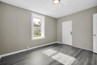 45 Long Hill Rd in Waterbury, CT - Building Photo - Building Photo