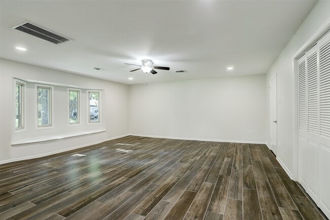 property at 4134 Hill Oak Dr