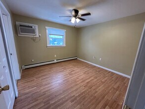 4501 S 6th St in Louisville, KY - Foto de edificio - Building Photo