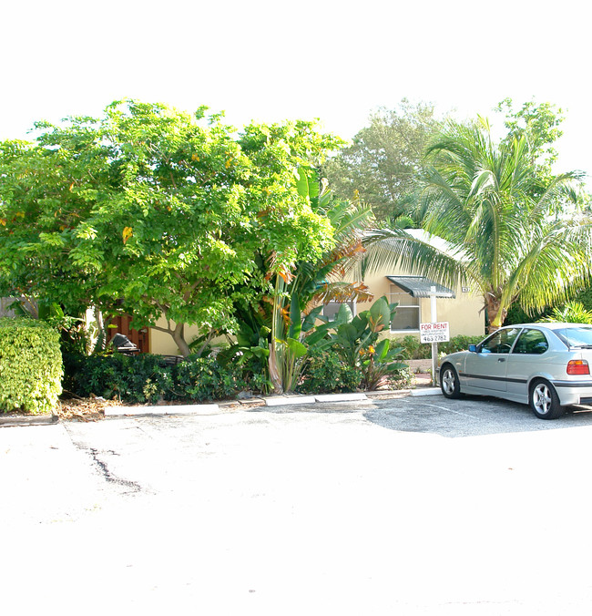 421 SE 15th St in Fort Lauderdale, FL - Building Photo - Building Photo