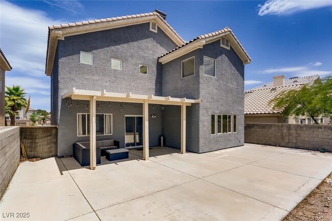 7237 W Mesa Vista Ave