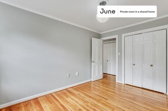 Private bedroom in 7 bed/4 bath Home in Washington, DC - Building Photo - Building Photo