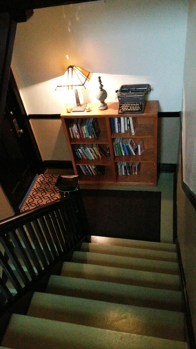 6423 N Claremont Ave, Unit Rodgers Park / West Ridge 3 bedroom