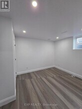 180 Chenoa Way in Ottawa, ON - Building Photo - Building Photo