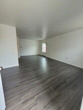 5 W Franklin St in Ephrata, PA - Building Photo - Building Photo