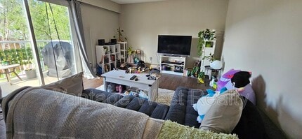 235-235 Husch Rd in Kelowna, BC - Building Photo - Building Photo