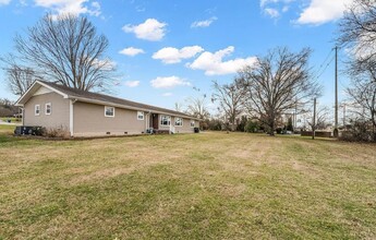 100 Essex Dr in Knoxville, TN - Building Photo - Building Photo