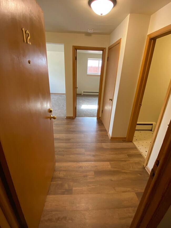 2066 S 74th St in West Allis, WI - Building Photo - Building Photo