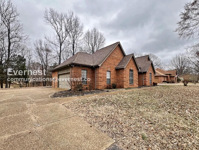 2100 Shannon Cove in Horn Lake, MS - Building Photo - Building Photo