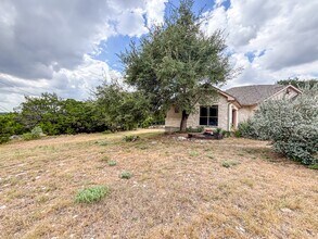 1211 Flaman Rd in Canyon Lake, TX - Building Photo - Building Photo