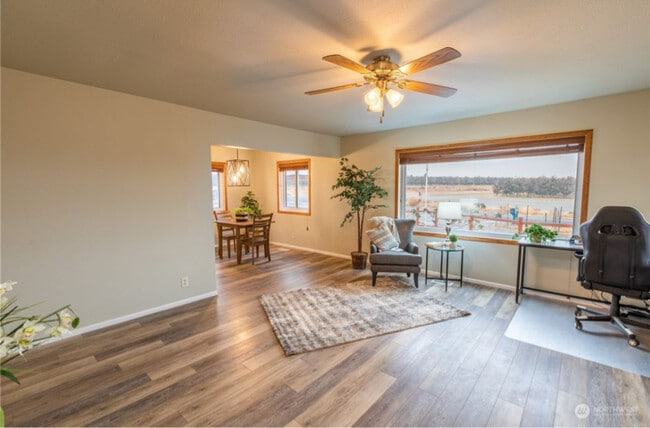 21855 Rd 7 NW in Quincy, WA - Building Photo - Building Photo