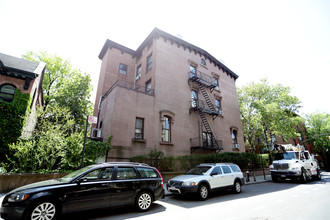 393 Clinton St in Brooklyn, NY - Building Photo - Building Photo