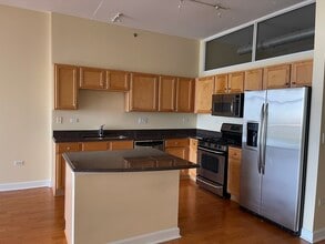 1305 S Michigan Ave in Chicago, IL - Building Photo - Building Photo