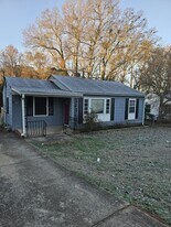 105 Rutland Cir in Lagrange, GA - Building Photo