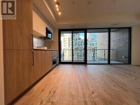 33 Parliament St in Toronto, ON - Building Photo