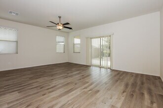 4621 E Fire Opal Ln in San Tan Valley, AZ - Building Photo - Building Photo